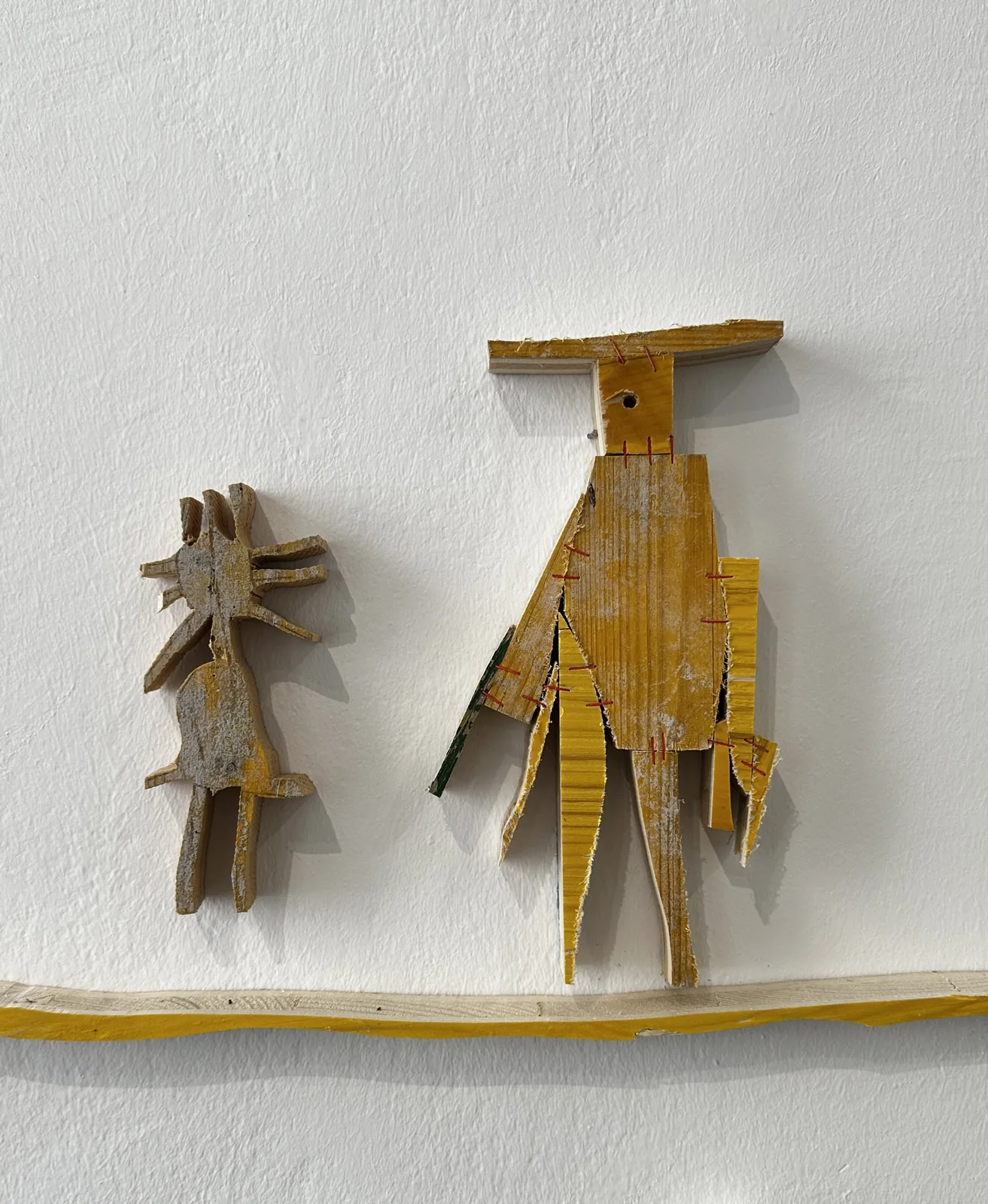 Two painted wood wall sculptures, Ernst Koslitsch, Cosmic Trigger – Respawn, Bildraum